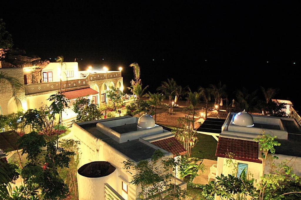 Baanmontra Beach Resort - Bankrut Exterior photo